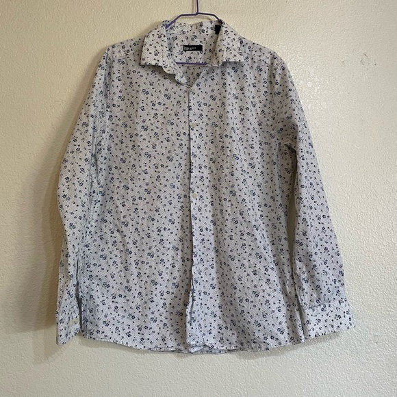 Bar III Other - Mens Button Down Long Sleeved Floral Shirt